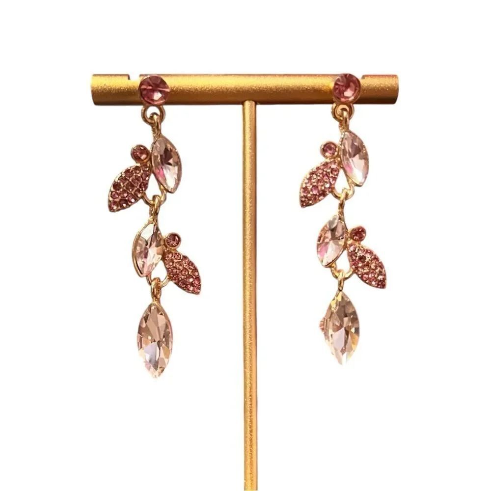 💎2/$30💎 Elegant Pink Crystal Leaf Gold Tone Earrings